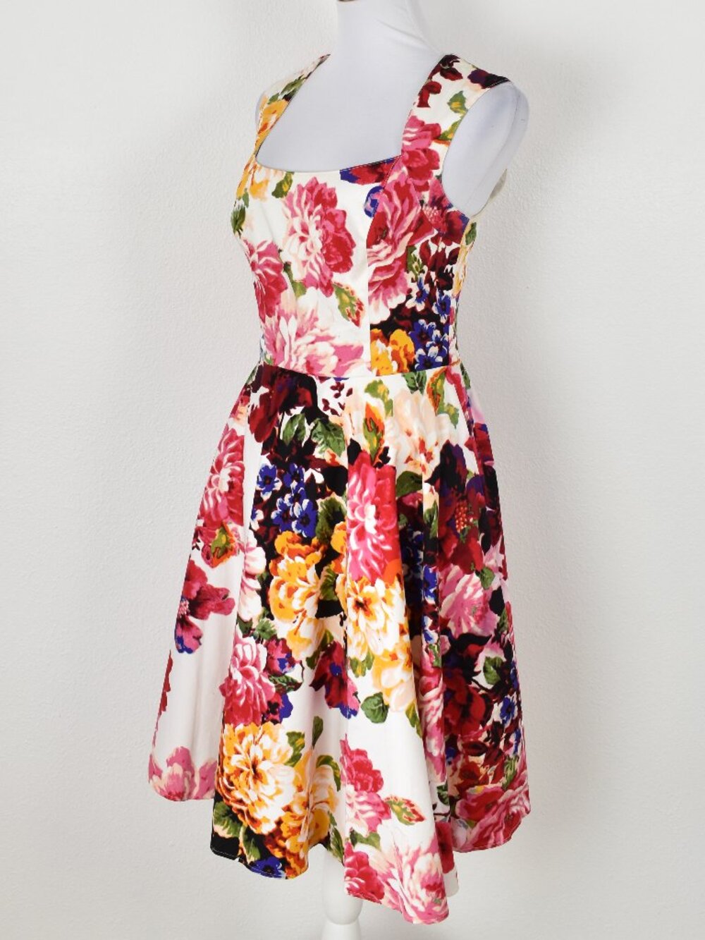 Maggy London Floral Fit and Flare Dress - 10 - Picture 4 of 10